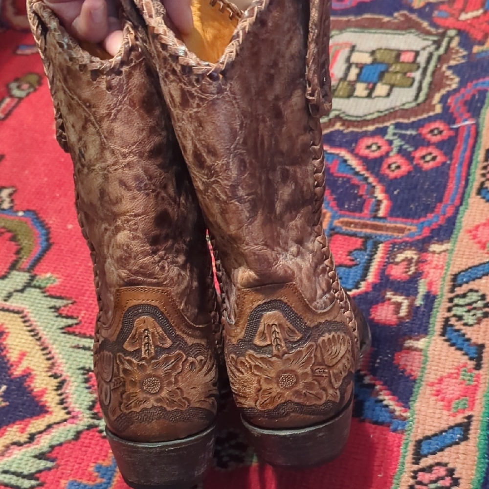 Intricate Floral Embossed Western Boots - Picture 5 of 5